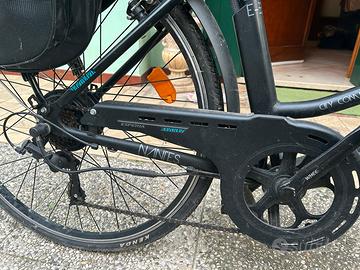 Bici elettrica semi-nuova del 2023