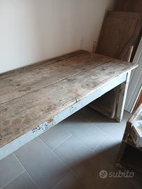 Tavolo da restaurare