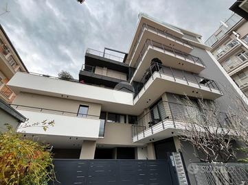 4 LOCALI A SAN BENEDETTO DEL TRONTO