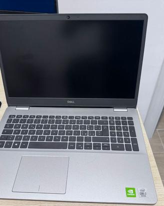 Dell Inspiron 15' (5593)