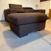 Divano 2 posti + pouf. Poltrone e sofà
