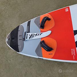 Tavola da windsurf RRD da 120 Litri