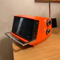 Tv portatile sharp modello 5P-12G anni’70