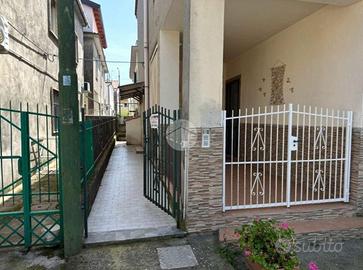 5 LOCALI A SANTA MARINA