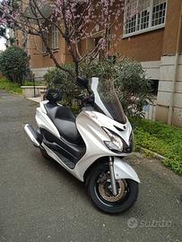 Scooter Yamaha Majesty 400_sett2009_Solo 30000 km