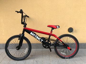 Bici MBX per triks, acrobazie, evoluzioni