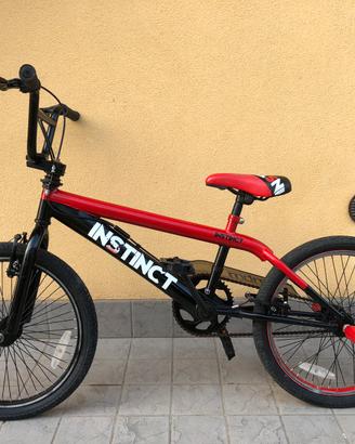 Bici MBX per triks, acrobazie, evoluzioni