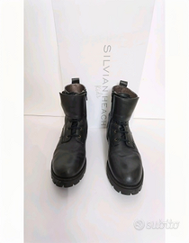 Stivali Anfibi Silvian Heach in vera pelle. - Chiu