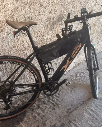 E-Bike gravel.   Xp