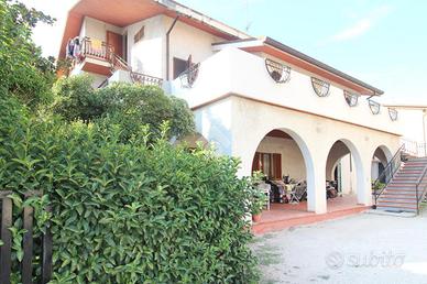 CASA SEMINDIPENDENTE A ROSETO DEGLI ABRUZZI