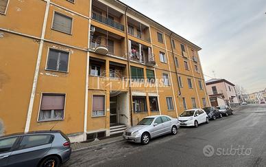 QUATTRO LOCALI CON BOX AUTO
