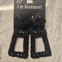 orecchini neri pendenti 