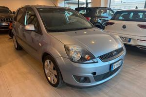 Ford Fiesta 1.4 automatica