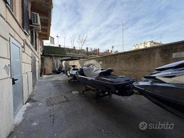 MAGAZZINO A GENOVA