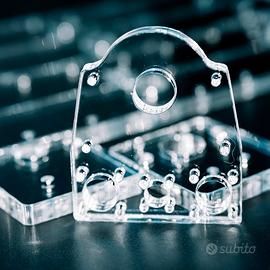 Portachiavi ecc in plexiglas tagliato al laser