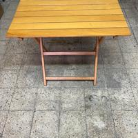 Tavolo in legno giardino