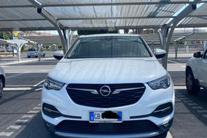 Opel Grandland X come nuova diesel e automatica