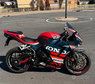 Honda CBR 600 RR anno 2024 12.000km