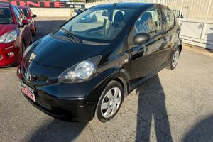 Toyota Aygo 1.0 VVT-i 69 CV 5 porte x-business