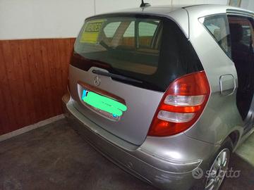 MERCEDES 4.500 euro trattabili