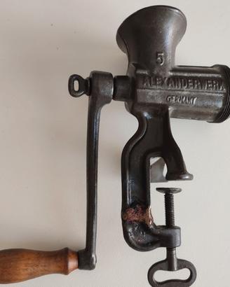 Tritacarne Vintage in Ghisa Alexanderwerk N. 5