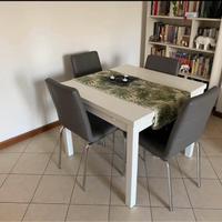 Tavolo Ikea allungabile, bianco in legno 90x90