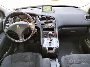 Peugeot 5008 7 posti diesel 