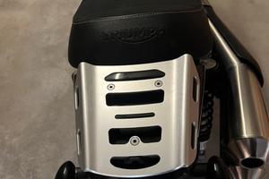 Portapacchi e codino street scrambler