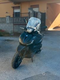 Beverly S 400 Hpe 2025 - 1200 km come nuovo