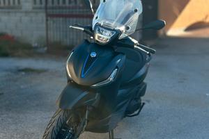 Beverly S 400 Hpe 2025 - 1200 km come nuovo