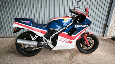 HONDA  VF  1000 R  