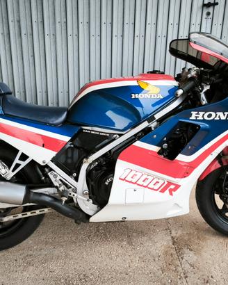HONDA  VF  1000 R  