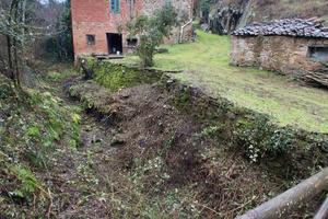 Casale con terreno 