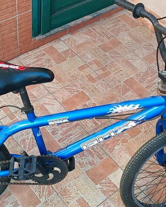 bici bmx acrobatica 