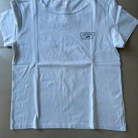 T-shirt vans