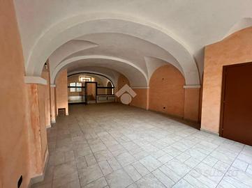 NEGOZIO A GIULIANOVA