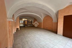 NEGOZIO A GIULIANOVA