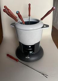 Set fonduta Invicta in ghisa smaltata NUOVA
