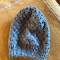 Cappellino donna in cachemire grigia