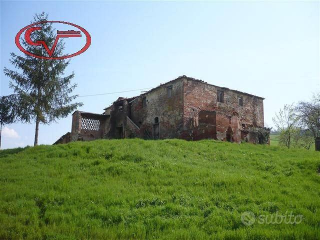 Rustico / Casale di 600 m² con più di 5 locali a S - Vista 2