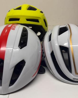 Caschi per bici da corsa pregiati
