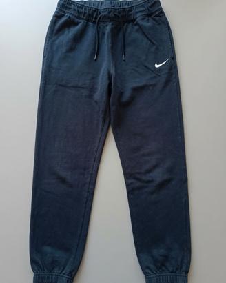  pantaloni Nike 