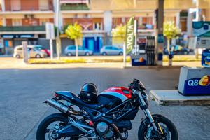 Ducati Monster 696 plus