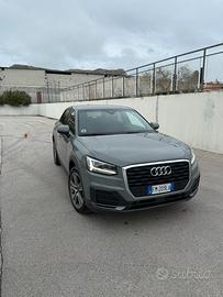 Audi Q2 1.6 business s-tronic