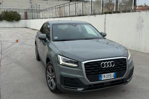Audi Q2 1.6 business s-tronic