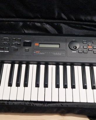 Sintetizzatore Yamaha mx61