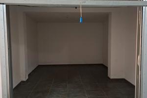 Garage pagliare di morro d'oro