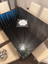 Tavolo da pranzo calligaris in cristallo nero