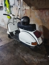 Spiaggio Vespa 150 arcobaleno