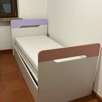 Letto con contenitore e materasso